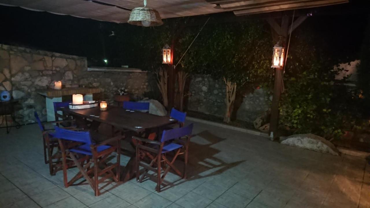 Nikolis Vacation House Vrísai Esterno foto