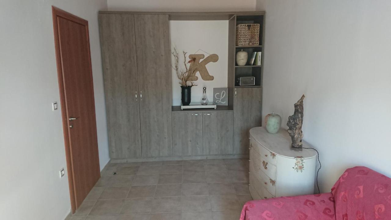 Nikolis Vacation House Vrísai Esterno foto
